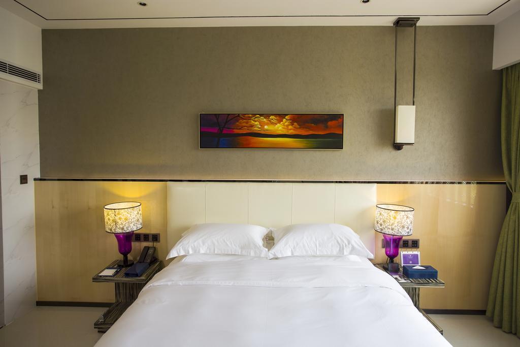 Lori Star Hotel Qionghai Quarto foto