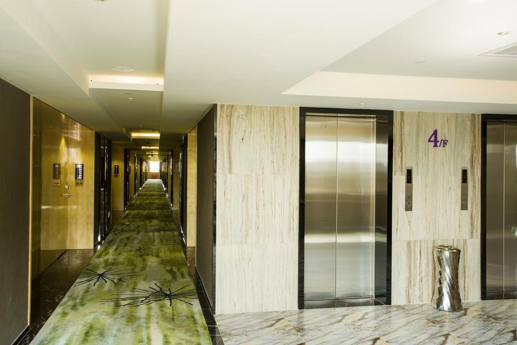 Lori Star Hotel Qionghai Quarto foto